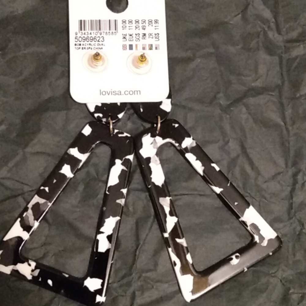 Cute earrings - Picture 2 of 2